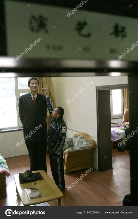 Photo Shows Zhao Liang Who Years Old Meters Tall Still Stock Editorial Photo © Chinaimages