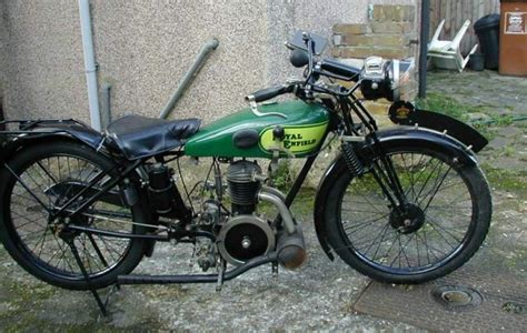 This is a list of motorcycles produced under the royal enfield brand by the defunct original company, enfield manufacturing company ltd of redditch, uk, and later users of the name, including the current user of the brand name, royal enfield (india) of chennai, india. 1930 Royal Enfield 225cc Classic Motorcycle Pictures