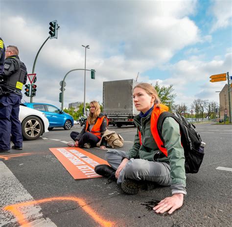 „letzte Generation Warum Ein Berliner Gericht In Einer Klima Blockade