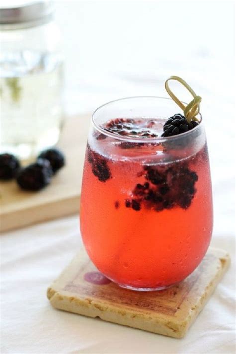 Make one in just minutes! Top 10 Fantastic Fresh Fruit Alcoholic Cocktails | Alcoholic cocktails, Fresh fruit, Drinks ...