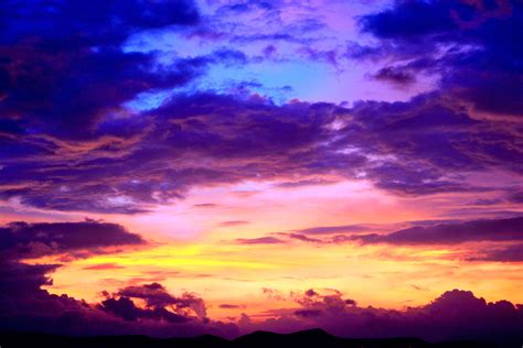 Purple Cloudy Sunset 4k Ultra Hd Wallpaper Background Image 6000x4000