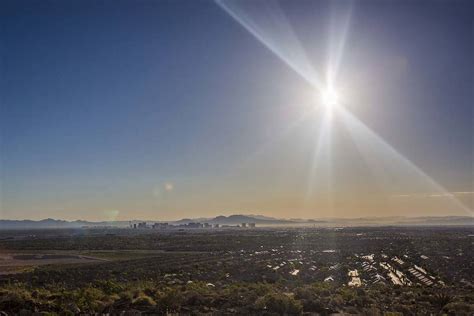Las Vegas Weather Sunny Skies And Light Wind Expected For Cool Weekend
