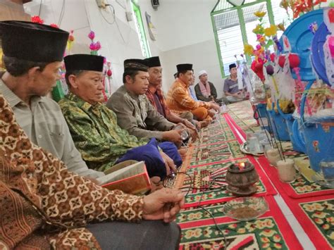 Gambar hiasan ember, gambar hiasan dari stik es krim, gambar hiasan rumah english style, gambar hiasan in english, gambar hiasan dalaman rumah erra fazira, hia… Video Zikir Maulid Nabi Di Aceh - Contoh Sur
