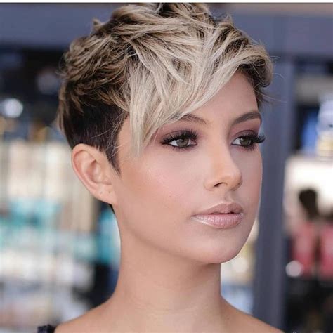 10 Feminine Pixie Haircuts Ideas For Women Short Pixie Hairstyles 2020 Super Short Hair