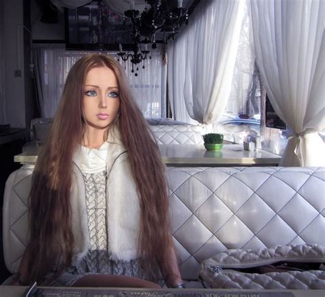 Valeria Lukyanova La Barbie Russe