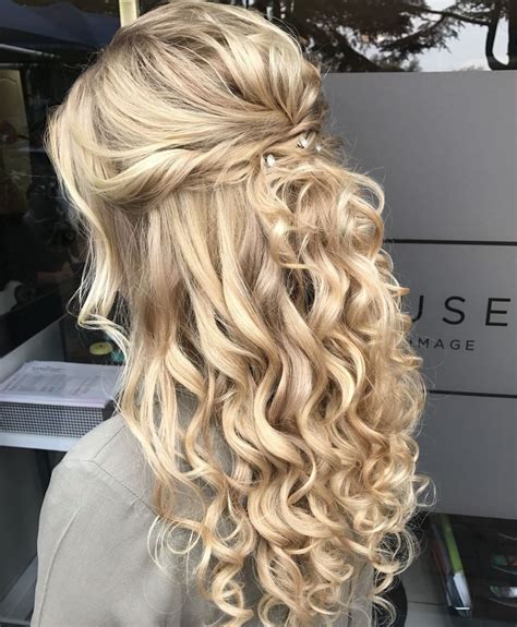 54 Cool Easy Hairstyles You Can Do Yourself At Home Prom Hair Down