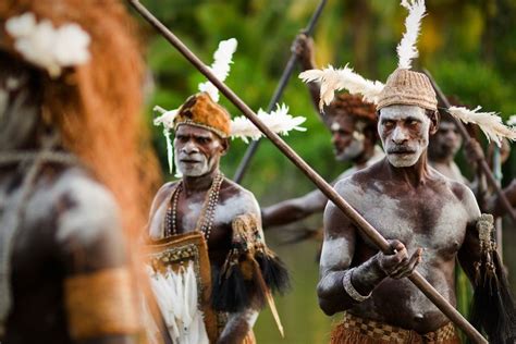 Mengenal Suku Asmat Dari Asal Sampai Tradisi