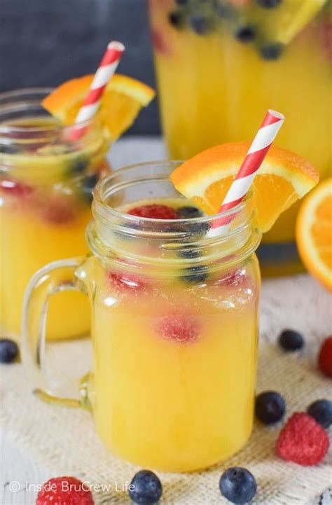 This Pineapple Orange Punch Is Made With Fruit Juice Sprite And Fresh