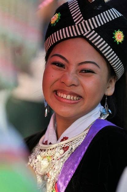 Hmong New Year Festival Abiti Tradizionali Abiti Tradizionale