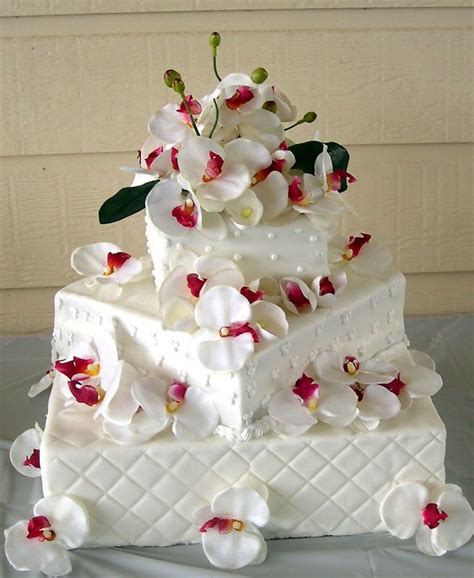 Sports Unique Wedding Cakes