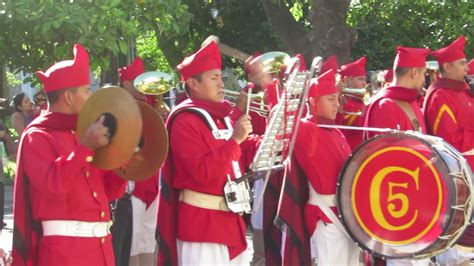 la marcha de san lorenzo por la banda los infernales de gÜemes de salta el 11 de mayo de 2018