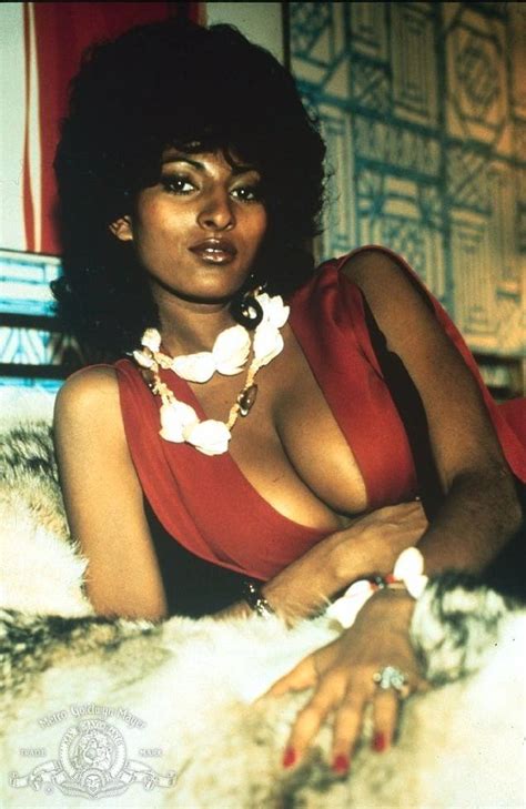 History Lovers Club On Twitter Pam Grier In Coffy 1973 Vintage Black Glamour Black Actors