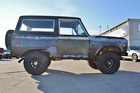 1972 Ford Bronco 302 Mickey Thompson Tires 3 Speed Hard Top Classic