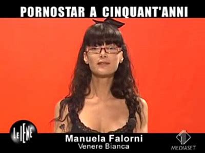 Le Iene Hot Manuela Falorni Pornostar A Anni Il Video Gossip Fanpage