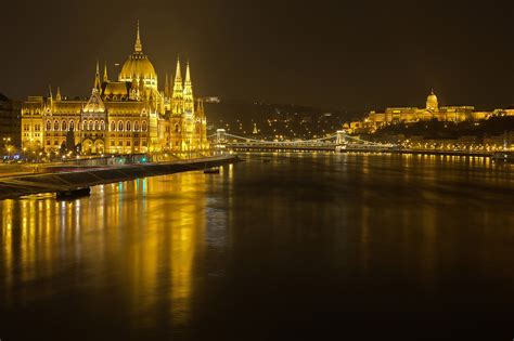 Hungarian Parliament Building Wallpapers Pictures Images