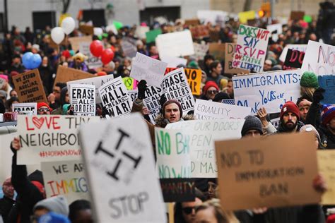 Demonstrators Across The Globe Gather To Protest Trump S Immigration Order Photos Abc News