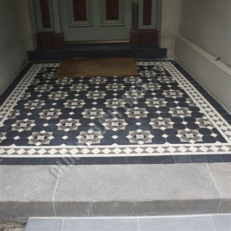 Olde English Tiles Glasgow Pattern With The Norwood Border Gorgeous