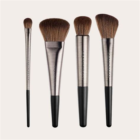 10 Best Vegan And Eco Friendly Makeup Brushes You Can Buy Online