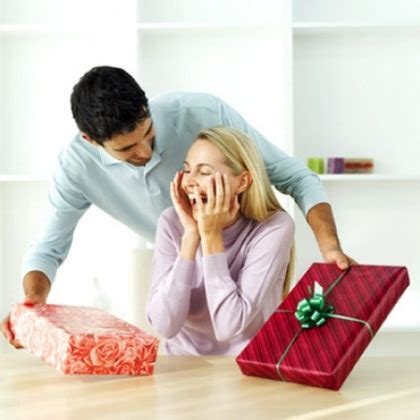 When it comes to buying gifts for girlfriend, you should opt for something unique and romantic that delights her heart. Top 10 Best Birthday Gift Ideas For Your Girlfriend