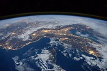 Watch Live: Nasa's Space Station is beaming spectacular views of Earth ...