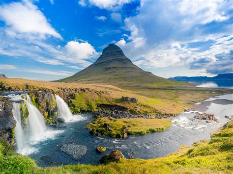 Why Iceland Is The Best Zika Free Vacation Spot Right Now Condé Nast