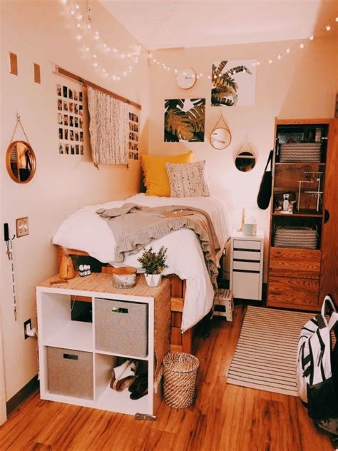 15 Astounding Minimalist Home Essentials Ideas College Dorm Room