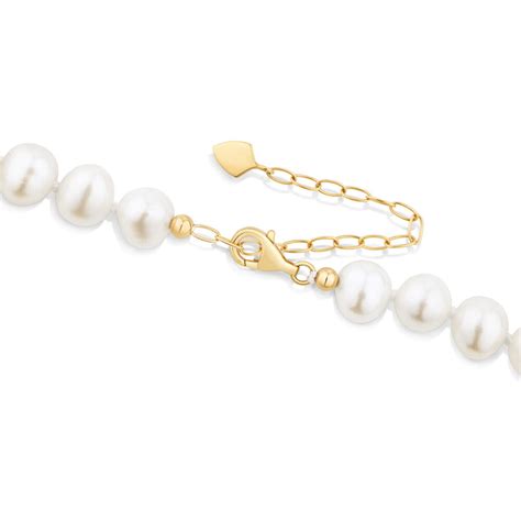 Cultured Freshwater Pearl Necklace In Kt Yellow Gold