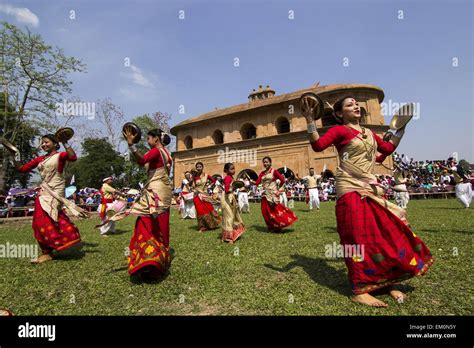 Rongali Bihu High Resolution Stock Photography And Images Alamy