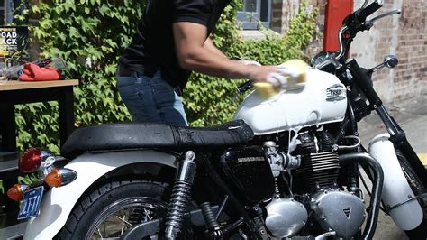 How To Clean Your Motorbike Correctly Youtube
