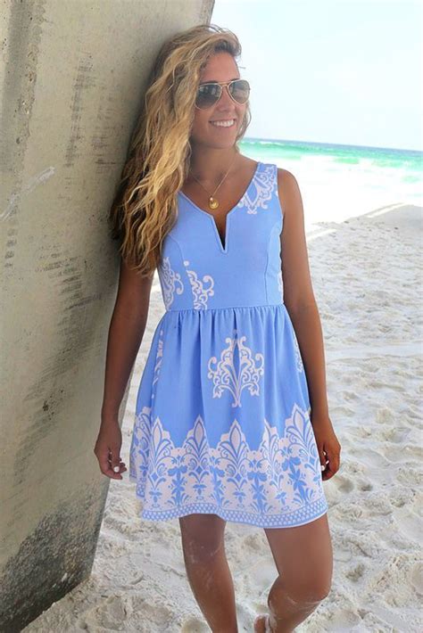 Looking For Chic Summer Beach Outfits That Are Standing Out Find A
