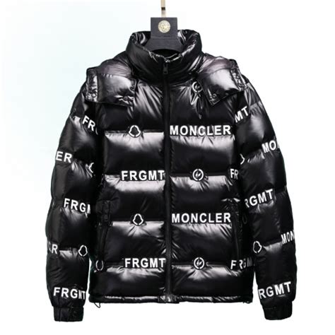 Cheap Moncler Down Feather Coat Long Sleeved For Men 933568 Replica