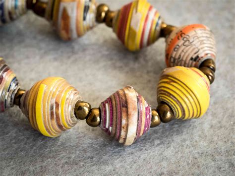 Learn To Make Round Tubular And Teardrop Paper Beads