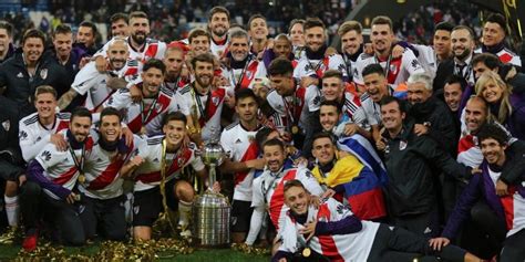 Club atlético river plate, commonly known as river plate, is an argentine professional sports club based in the núñez neighborhood of buenos aires, founded on 25 may 1901. River Plate el equipo de Sudamérica con más partidos ...