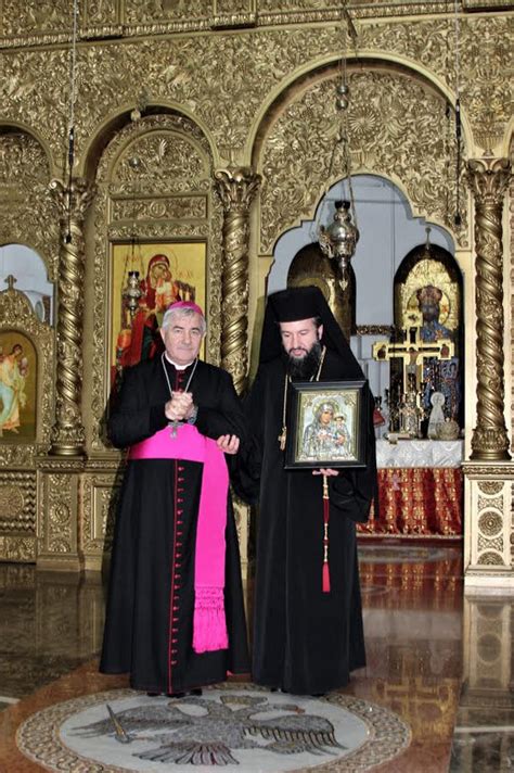 Foto Ecumenism în Caraş Severin Doi Episcopi Se Roagă în Acest