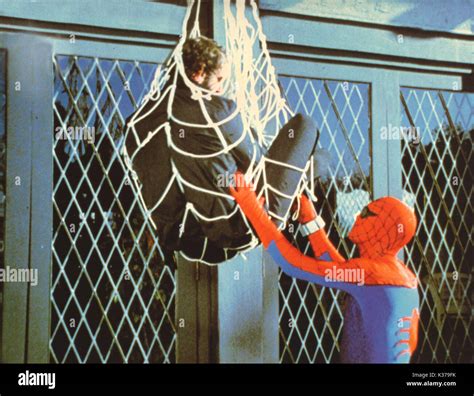 Spider Man Strikes Back Nicholas Hammond Comme Spider Man Photo De La