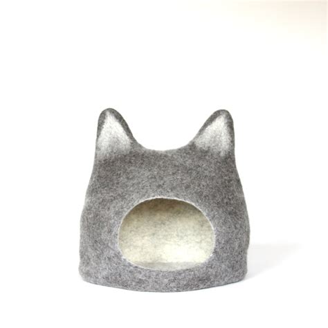 Cat Bed With Ears From Natural Grey Wool Felted Wool Cat Etsy Uk