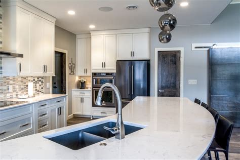 Kitchen With Beautiful White Cambria Quartz Countertops Contemporary
