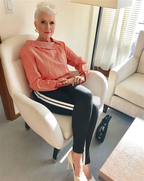 this is elon musk s 70 year old mom and she is the coolest grandma you ve ever seen stylish