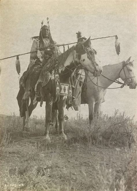 Edward Curtis Amazing Photo Portfolio Documents The History Of Native Americans Insidehook