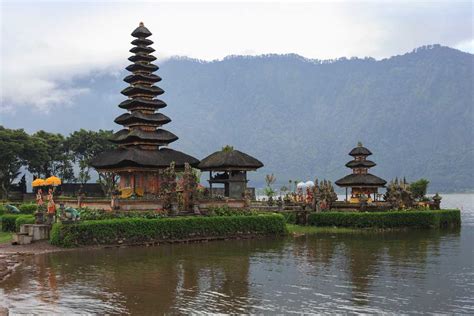 Pura Ulun Danu Bratan Bali Entrance Fee Timings Tips Holidify