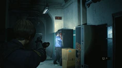 Resident Evil 2 Ps4 Pro Gameplay Shows Outside Rpd Station And More