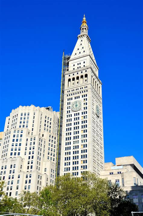 Metropolitan Life Tower In New York City New York Encircle Photos