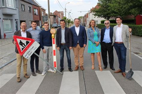 ˈeːvərɣɛm) is a municipality located in the belgian province of east flanders. De 5 grote wegenwerken in Evergem: hier wordt gewerkt van ...