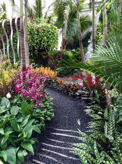 20 Tropical Landscape Designs That Brings Coolness To Your Place