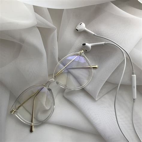 𝓓𝓲𝓲𝓾𝓶 Fashion Eye Glasses White Aesthetic Aesthetic Colors