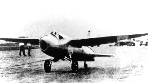 Das Erste Düsenflugzeug Ernst Heinkels Neue Fliegerische Welt