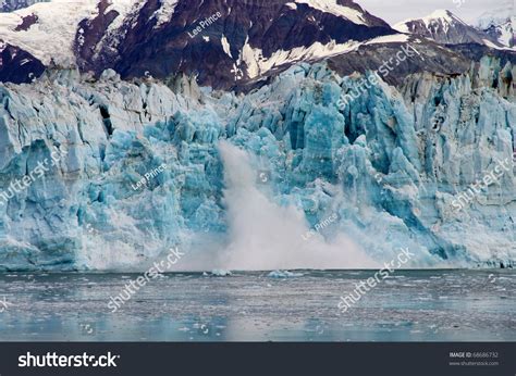 Hubbard Glacier Calving This Is The Longest Tidewater Glacier In