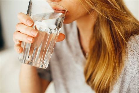Drink Plenty Of Water 20 Things To Do To Become Healthier In 2020