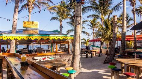 10 Of The Best Beach Bars In Florida Beach Bars Florida Beaches Florida