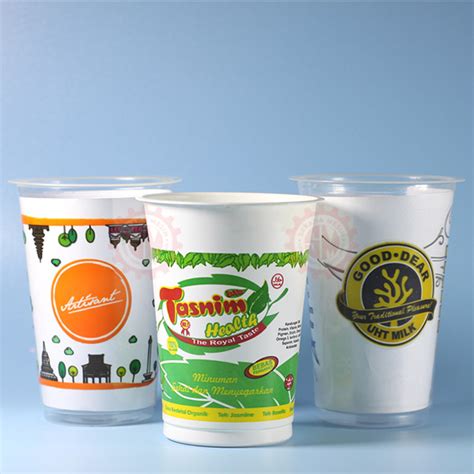Tekstur badan yang lurus serupa sedotan; printing gelas plastik murah di surabaya | saranamesin.com